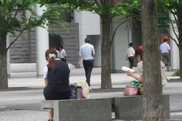 Some workers who brought their own lunch
