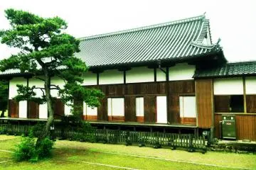Saga Castle