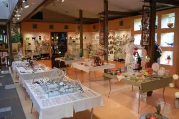 A view of the gift shop, with homemade glass items (Photo: Michael Kobow)