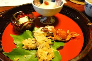 <p>จานเรียกน้ำย่อยในมื้อค่ำ</p>
