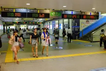 Inner transit hall