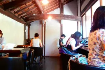 Gallery image