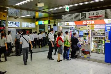 <p>ร้านขายของเล็กๆ</p>