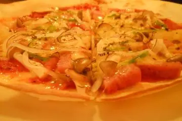 <p>Halekai Pizza!</p>
