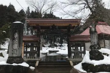 The temple looks vastly different in winter