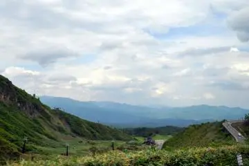 Le trajet en bus jusqu'au mont Shirane vous garantira de très belles vues, et ce sera encore mieux une fois au sommet