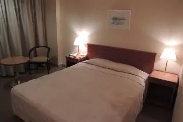 Deluxe single bedroom