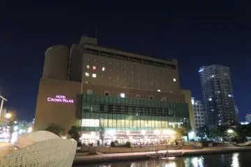 Night view of the hotel