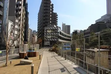 Path to Shibuya Bridge