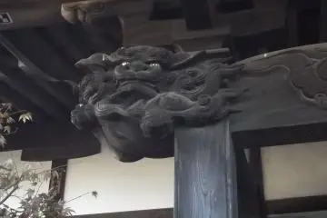 A lion guarding the worship hall