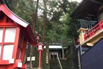 The Kumano Shrine (located beside Fujiya Hotel) was built to protect the hot springs
