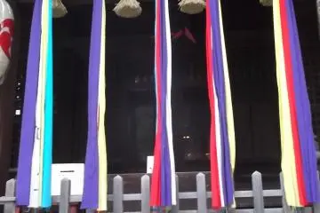 Bright colours on the main prayer hall