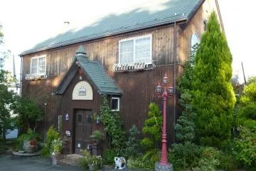 One of the many 'English' buildings within the complex