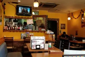 The interior of Namusute is pleasantly yellow