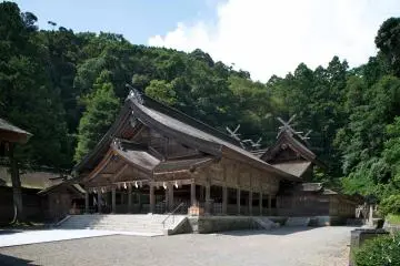 Sanctuaire Miho-jinja, hors du temps.