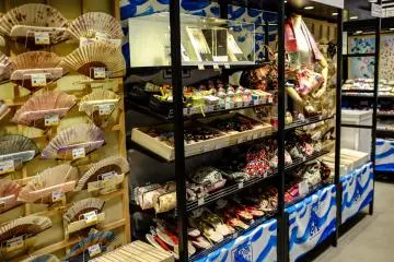 More traditional Japanese goods