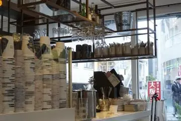 What a place to do people-watching!