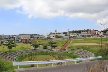 <p>The park feels deceptively big due to its sloping landscape and multiple features</p>