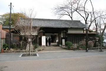 An old gate acts as the entry way to the museum. (Photo: PPF)