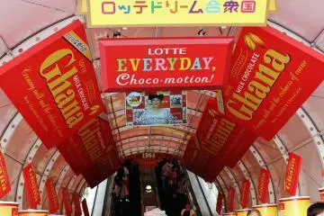 <p>The Lotte Chocolate escalater - a fun ride that takes you through the history of Lotte chocolate.</p>
