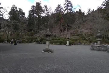 Sprawling grounds 