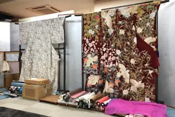 Exquisite kimonos on display 