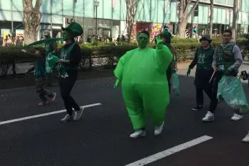 Hands down, the greenest suit in the parade.