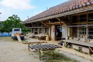 Yomitan Pottery village is best explored on foot