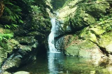 There are dozens of beautiful sights to be seen en route