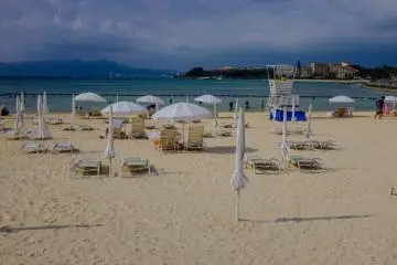 Kariyushi Beach