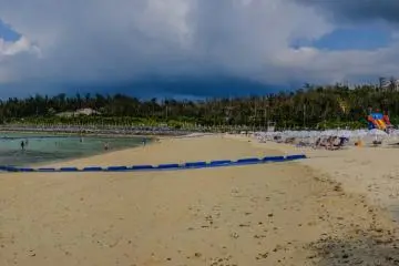 Kariyushi Beach