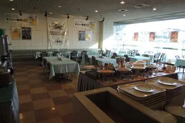 The restaurant in the hotel