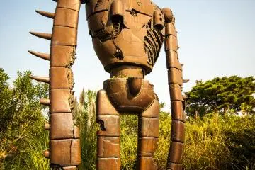 The rooftop Laputa robot (Photo: PJ_Photography / Shutterstock.com)
