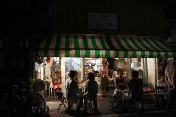 Warung by night