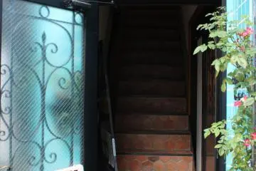 계단을 오르셔서 스놉스 하트에 들어오세요!