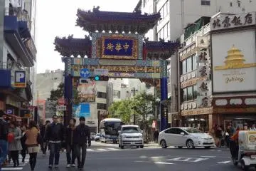 The East Gate of Yokohama Chinatown