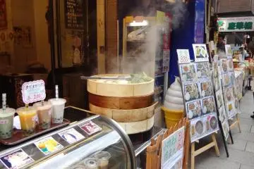 Steam rising from some tasty dumplings