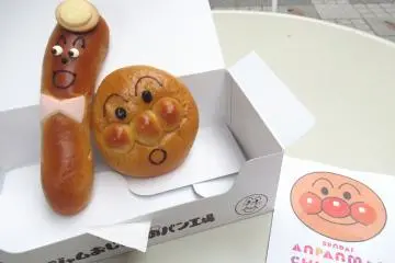 Anpan and sweet sausage roll