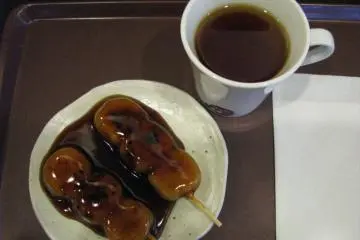 Dango with syrup