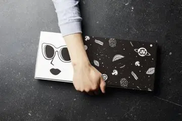 Take-out is an option too! Do it with R Pizza's adorably designed pizza box 