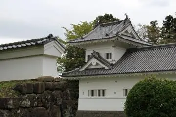 One of the corner towers survived