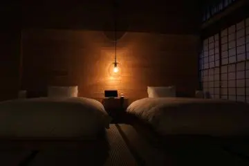 Moody lighting in 107 Naguri Wall