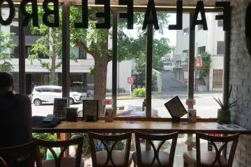 A pleasant spot to grab a quick lunch or dinner