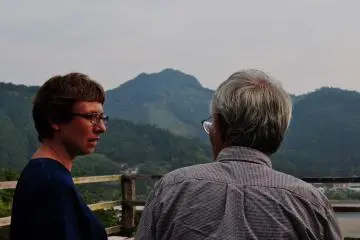 Tempat ini didirikan dan dikelola oleh Tuan Asano dan keluarganya.