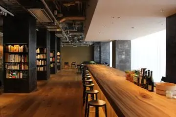 Salon bar 6F
