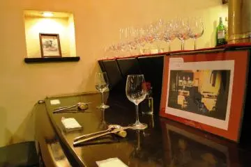 The counter, perfect for solo diners