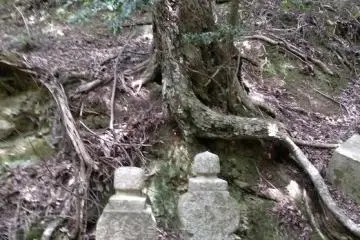 Memorial Markers 