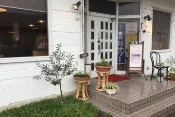 Entrance to Conseil.
