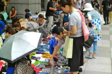 Hours of shopping