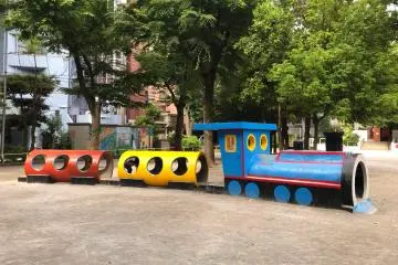 Perfect for the train loving kiddies 